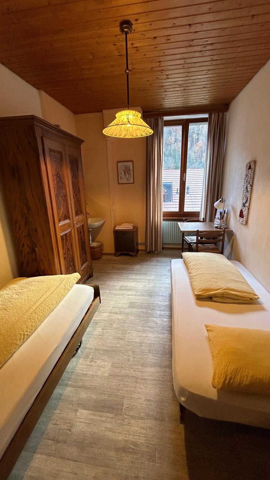 Maison D'Hotes De La Gare Montbovon Habitación foto